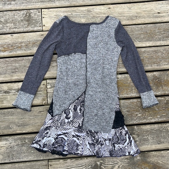 Papillon Patchwork Long Sleeve Dress - Picture 8 of 8